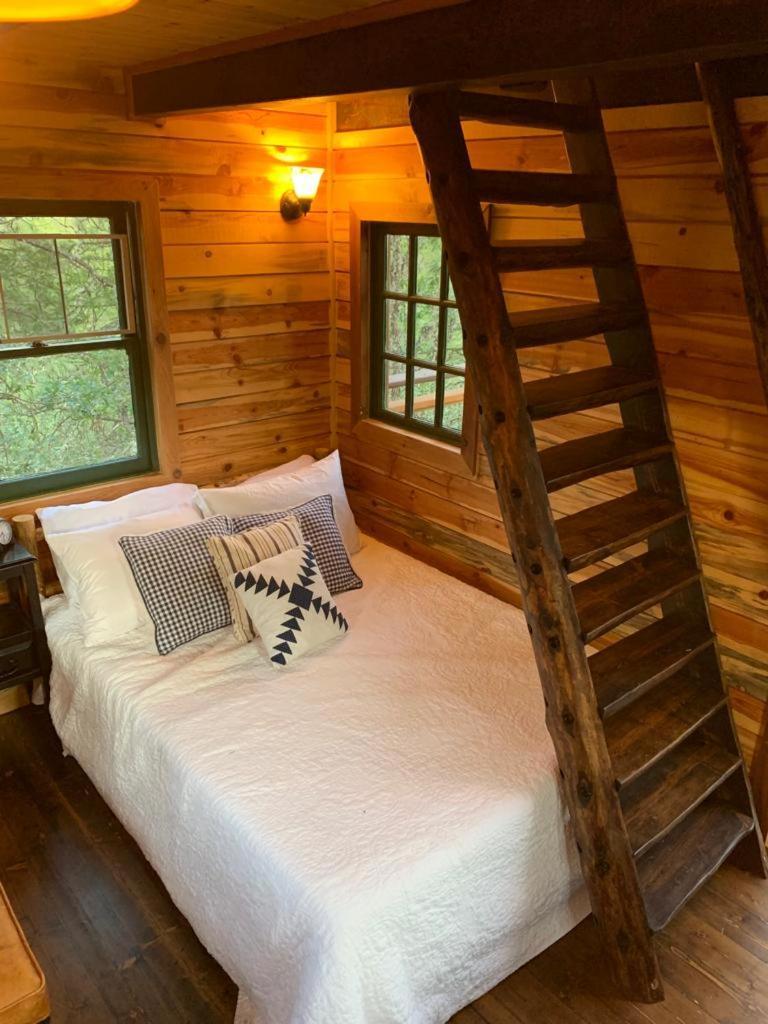 Treehouse Ranch Hotel Goldendale Exterior photo
